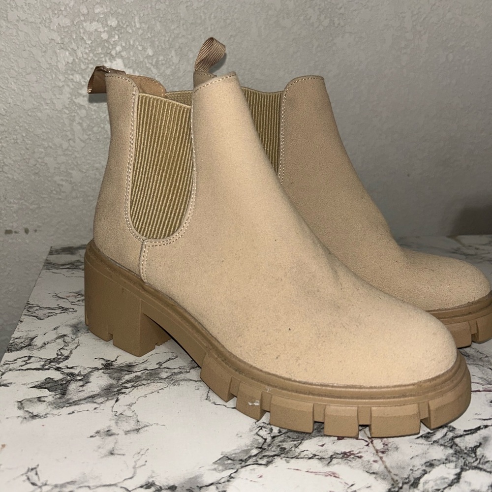 Cream Chelsea boots